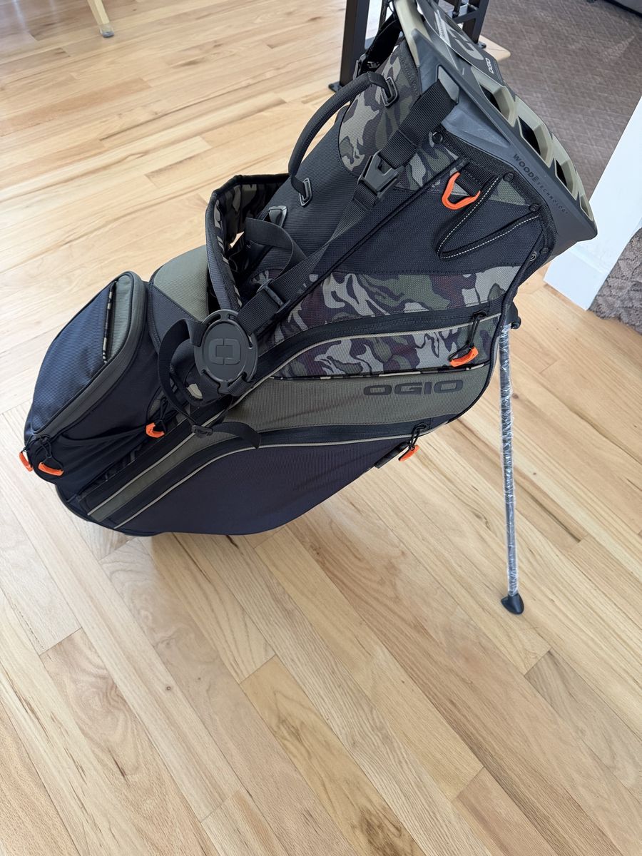 OGIO WOODĒ Stand/Hybrid Golf Bag Camo Pattern