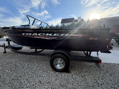 2023 Tracker Pro Guide V-175 Boat with Mercury 115 Outboard Motor and Trailer - Excellent Condition