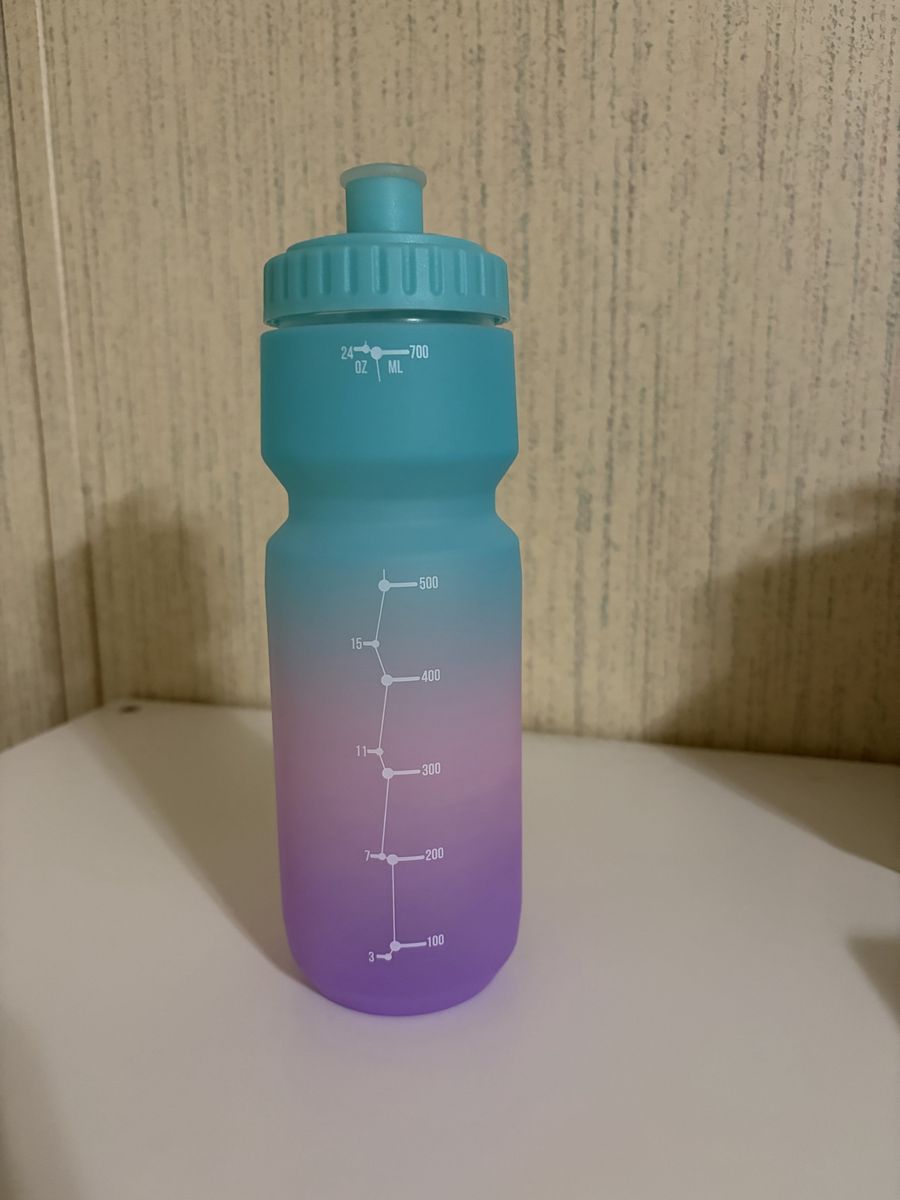 •• Road Bike Water Bottle *New.* Never Used •¥
