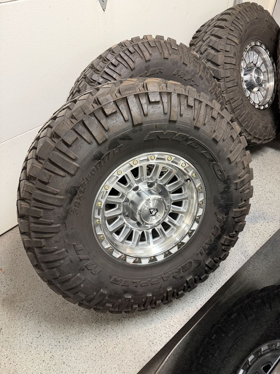 Set of Nitto Trail Grappler M/T
