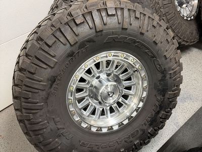 Set of Nitto Trail Grappler M/T
