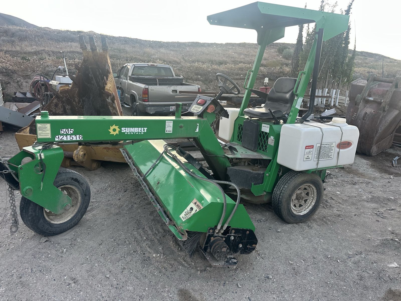 Sunbelt Rentals 595 P21516 Ride-On Power Sweeper/Broom - Used Industrial Equipment