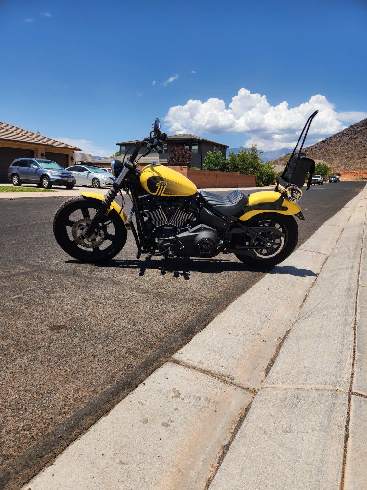 Harley-Davidson Fat Bob 114 Yellow Road Bike with Only 346 Miles