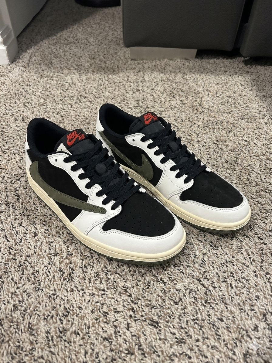 Olive Green Travis Scott Air Jordans, Mens Size 10