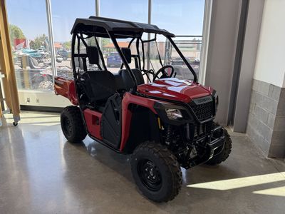 2026 HONDA Pioneer 520 Hero Red - H00680-C-ACCY