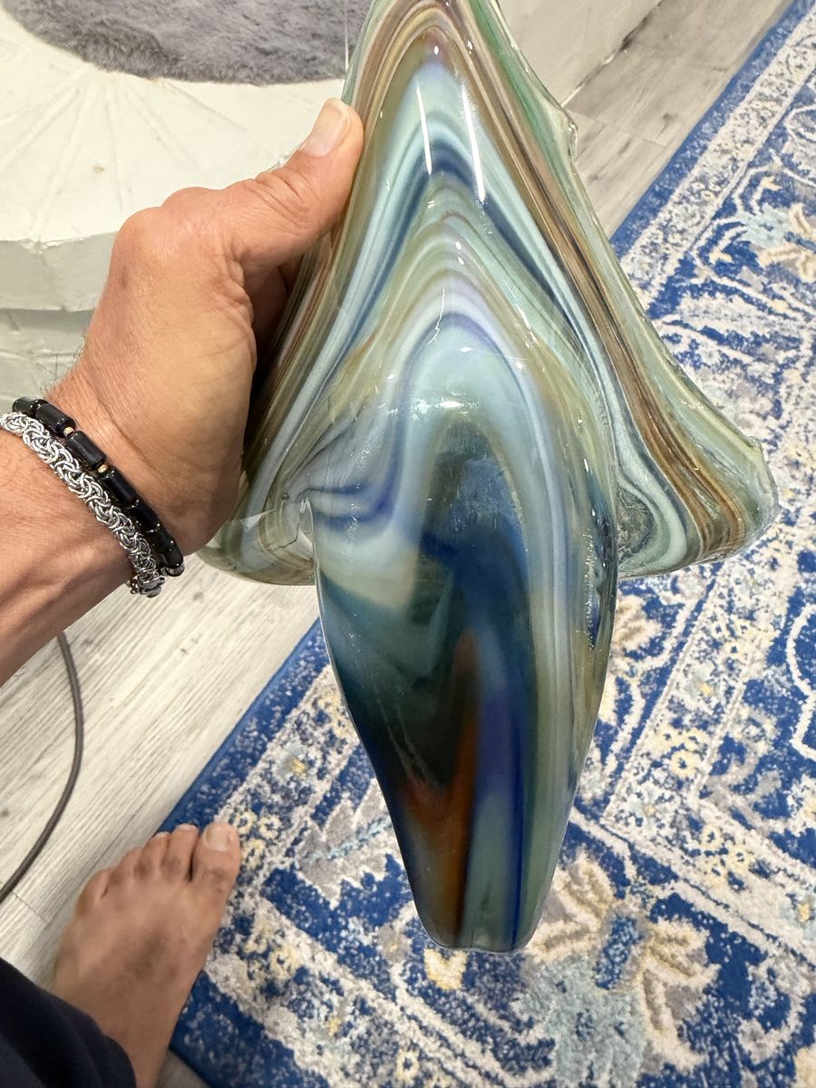 Main image 4