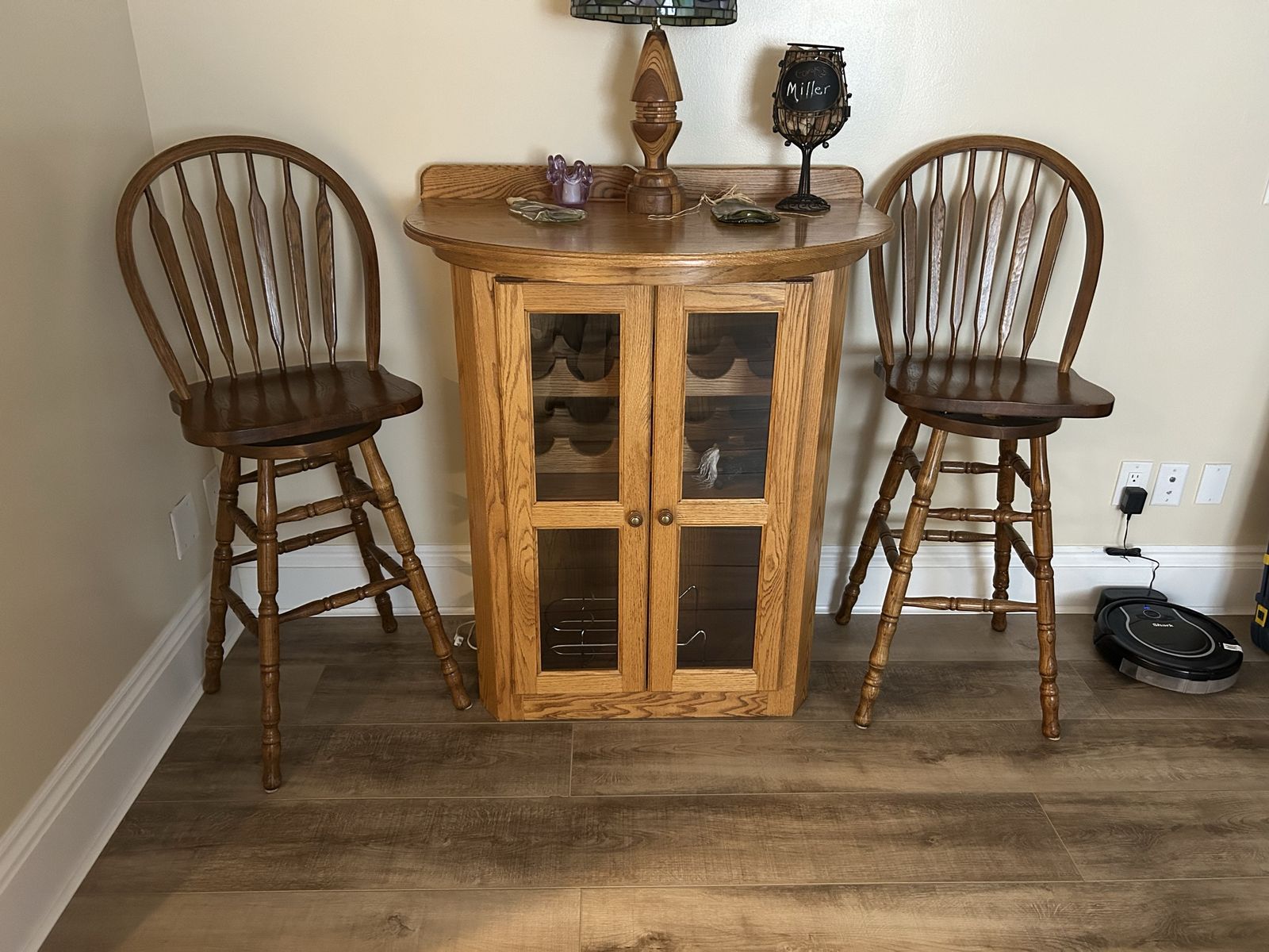 Bar table