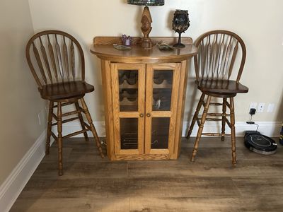Bar table