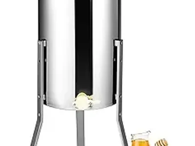 Honey extractor