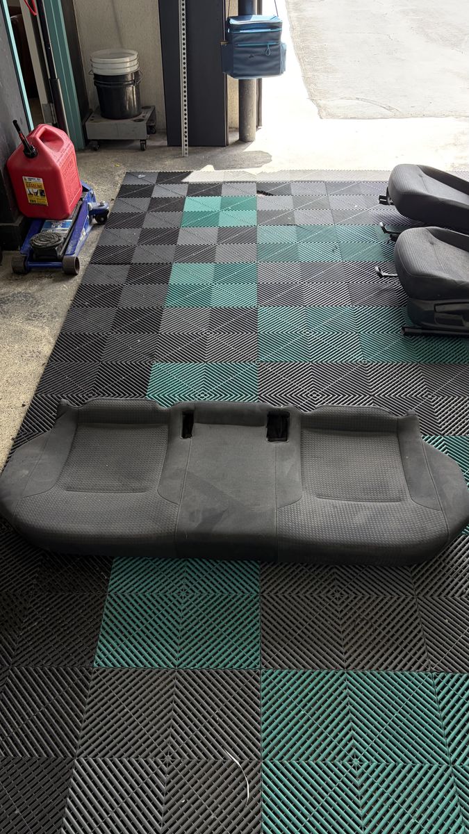 SEATS - 2015 VOLKSWAGEN JETTA TDI