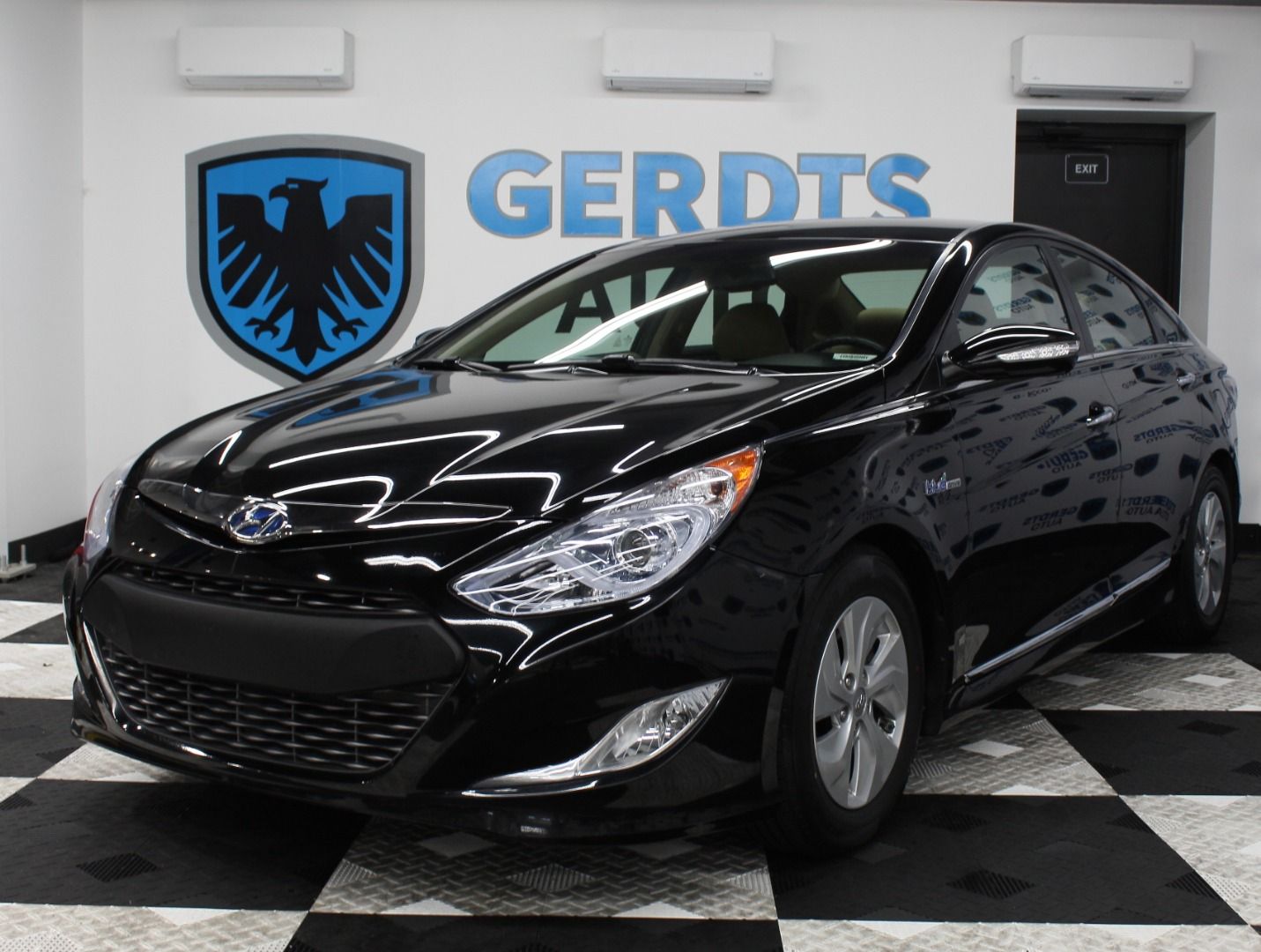 2013 Hyundai SONATA Hybrid Base