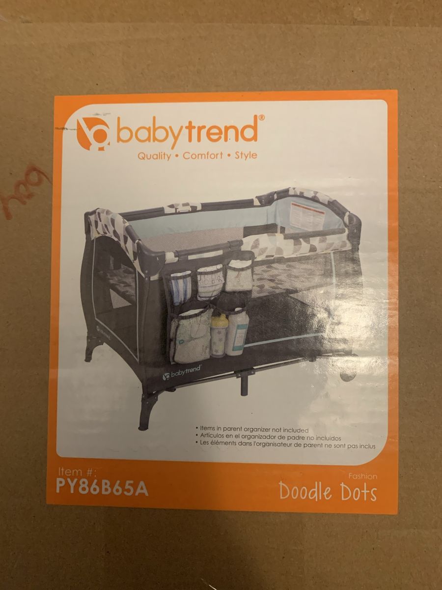 Playpen/changing Table