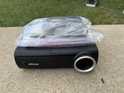 Infocus IN35 DLP Ultra Portable Projector