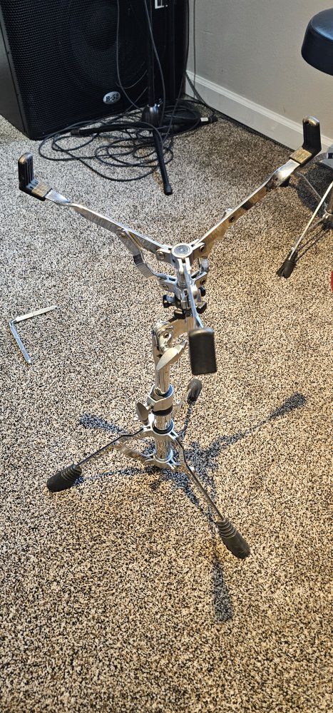 yamaha snare drum stand