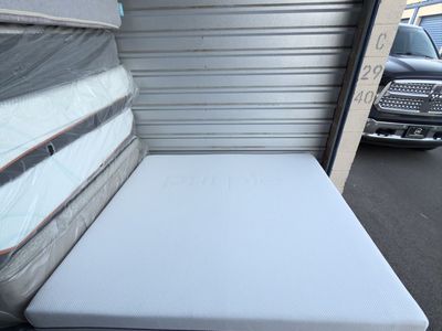 KING PURPLE ORIGINAL MATTRESS (like new)