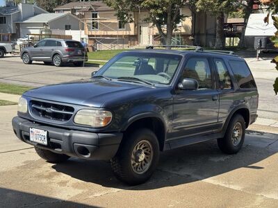 1999 Ford Explorer Sport
