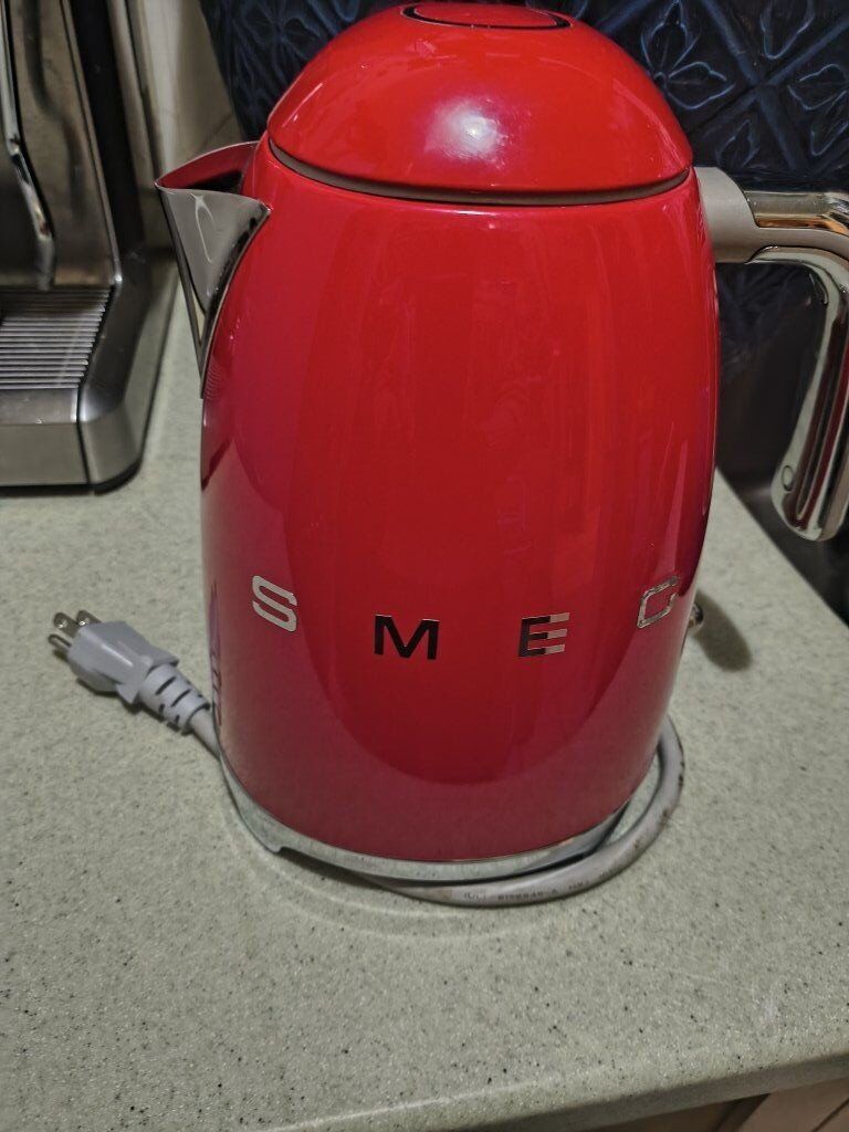 Smeg electric kettle