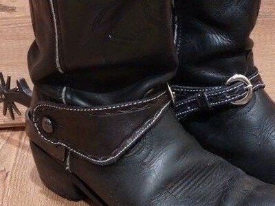 Custom Spur Straps