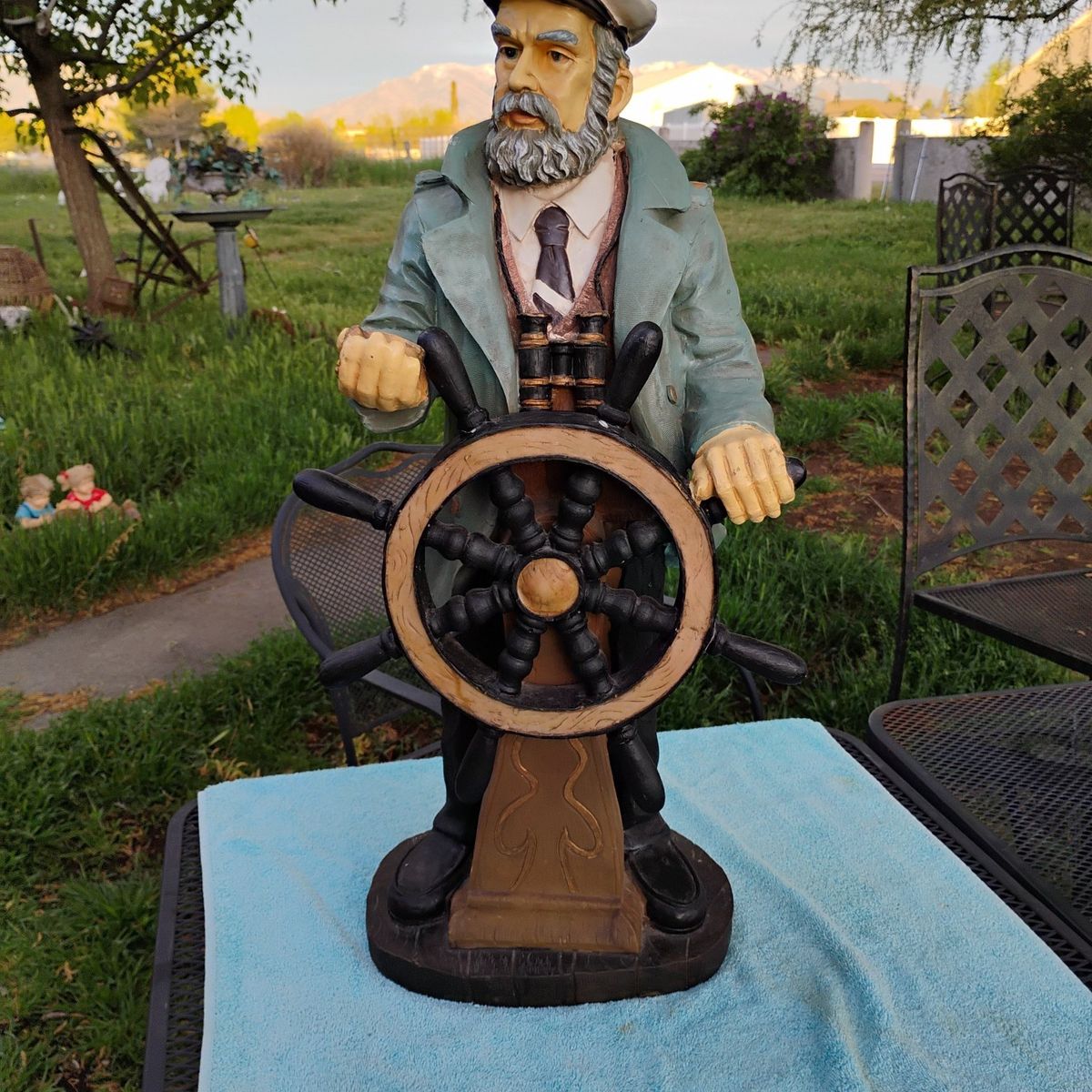 Vintage Sea Captain W/Ship's Wheel Statue XL 29 Hi