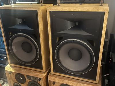 JBL 4652 Professional Series Speakers