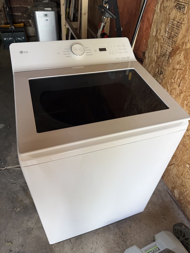 LG 5.0 cu.ft. SMART Top Load Washer in Alpine White with TurboWash, Easy Unload and AI Sensing