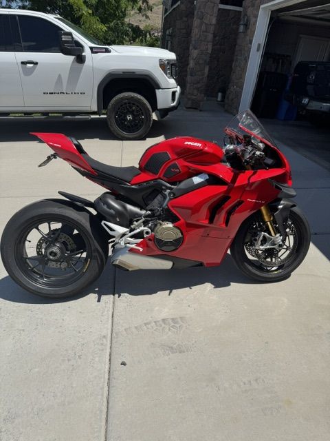 2021 Ducati Panigale S