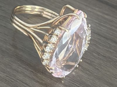 Morganite & Diamond Ring