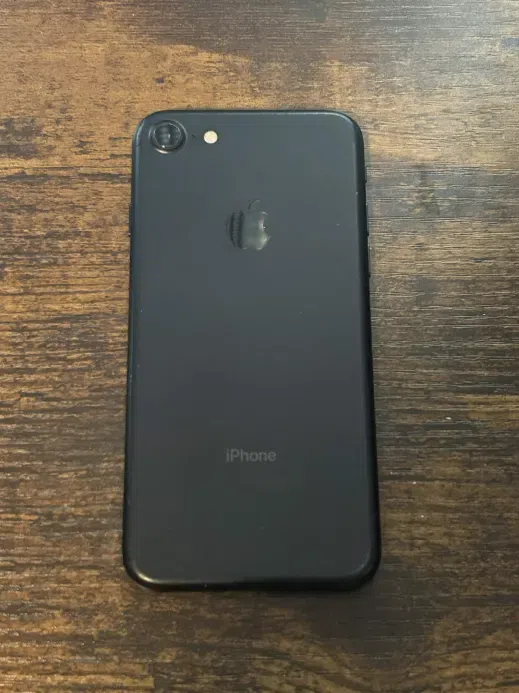 iPhone 7 - Unlocked - Fully Functional