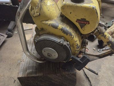 Vintage Clinton Chain Saw D55 - Classic Yellow Chainsaw for Collectors/Restoration