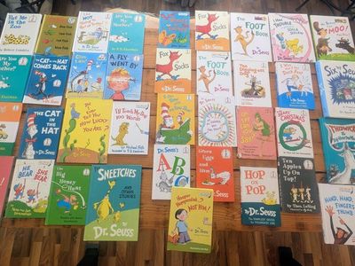 Dr Suess Books -lot of 37 books