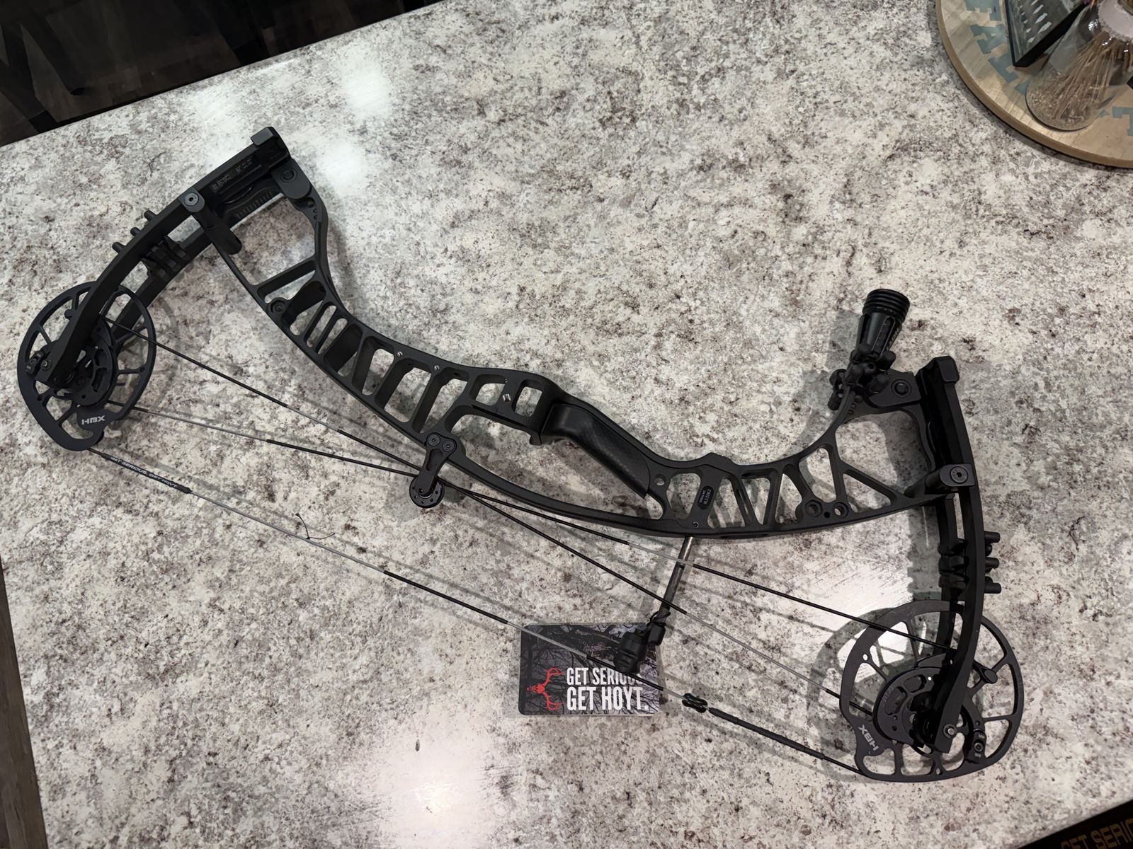 Hoyt Ventum 30
