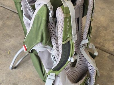 Osprey Poco AG Hiking Baby Carrier Backpack Green