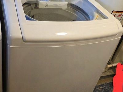 Washing Machine LG (almost new)