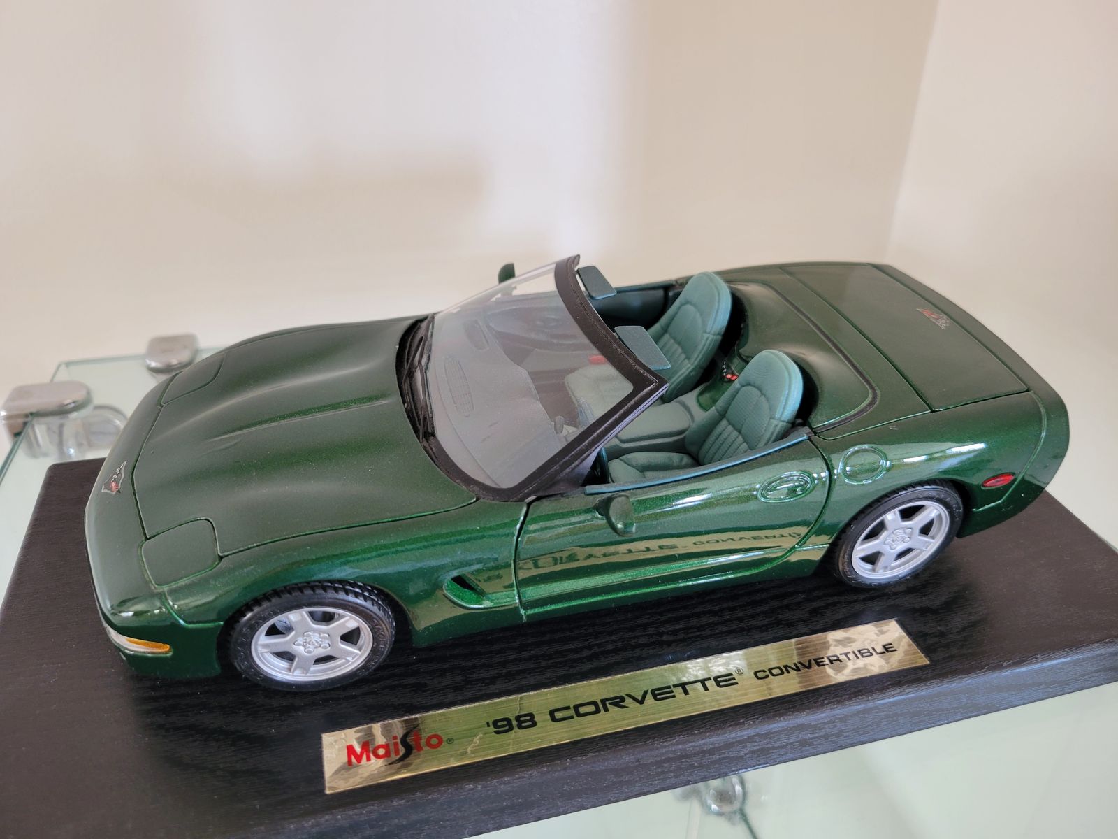 Maisto '98 Corvette Convertible