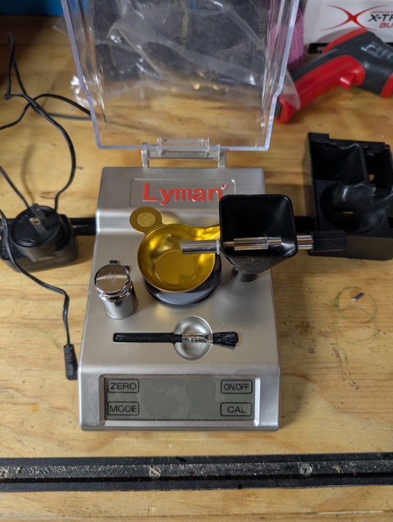 Lyman accu touch 2000 powder scale