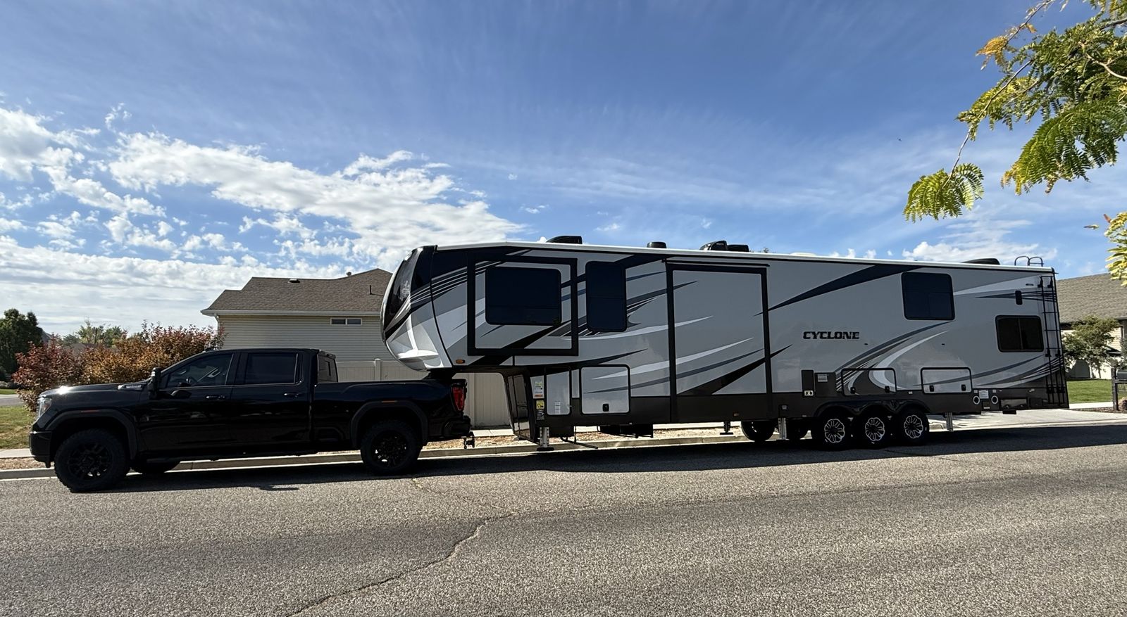 2021 Cyclone 4214 Toy Hauler 5th Wheel