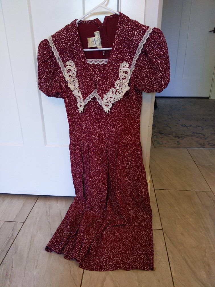 Vintage Jessica McClintock Gunne Sax Burgundy Polka Dot Dress with Lace Trim - Size 7/8