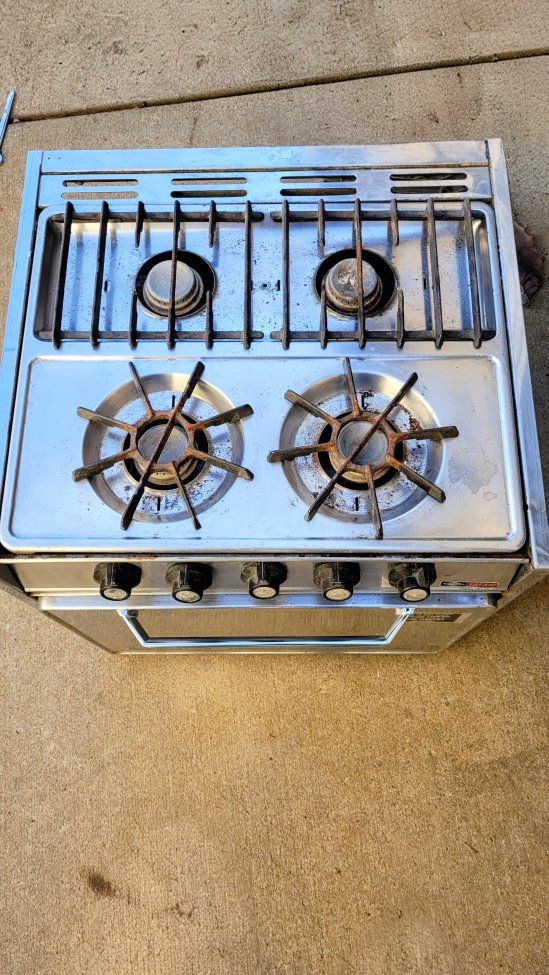 RV propane stove