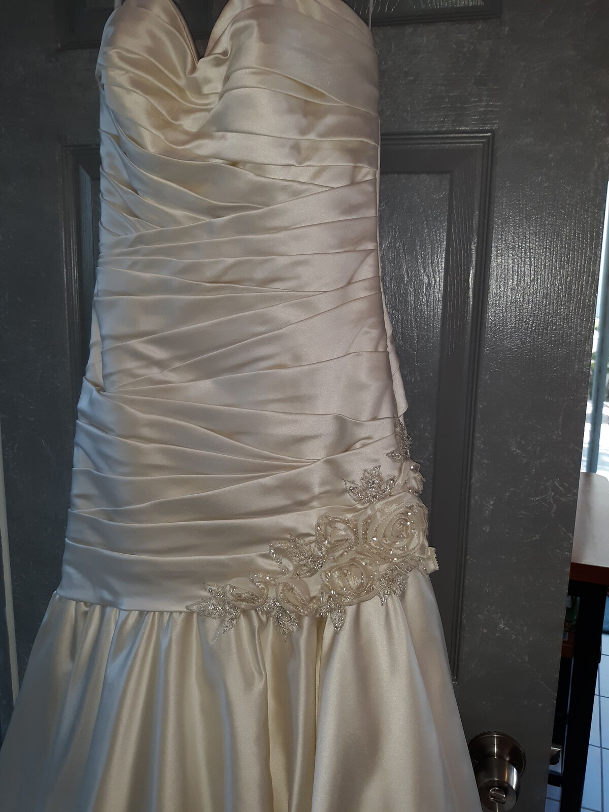 Wedding Dress size 6 to 8