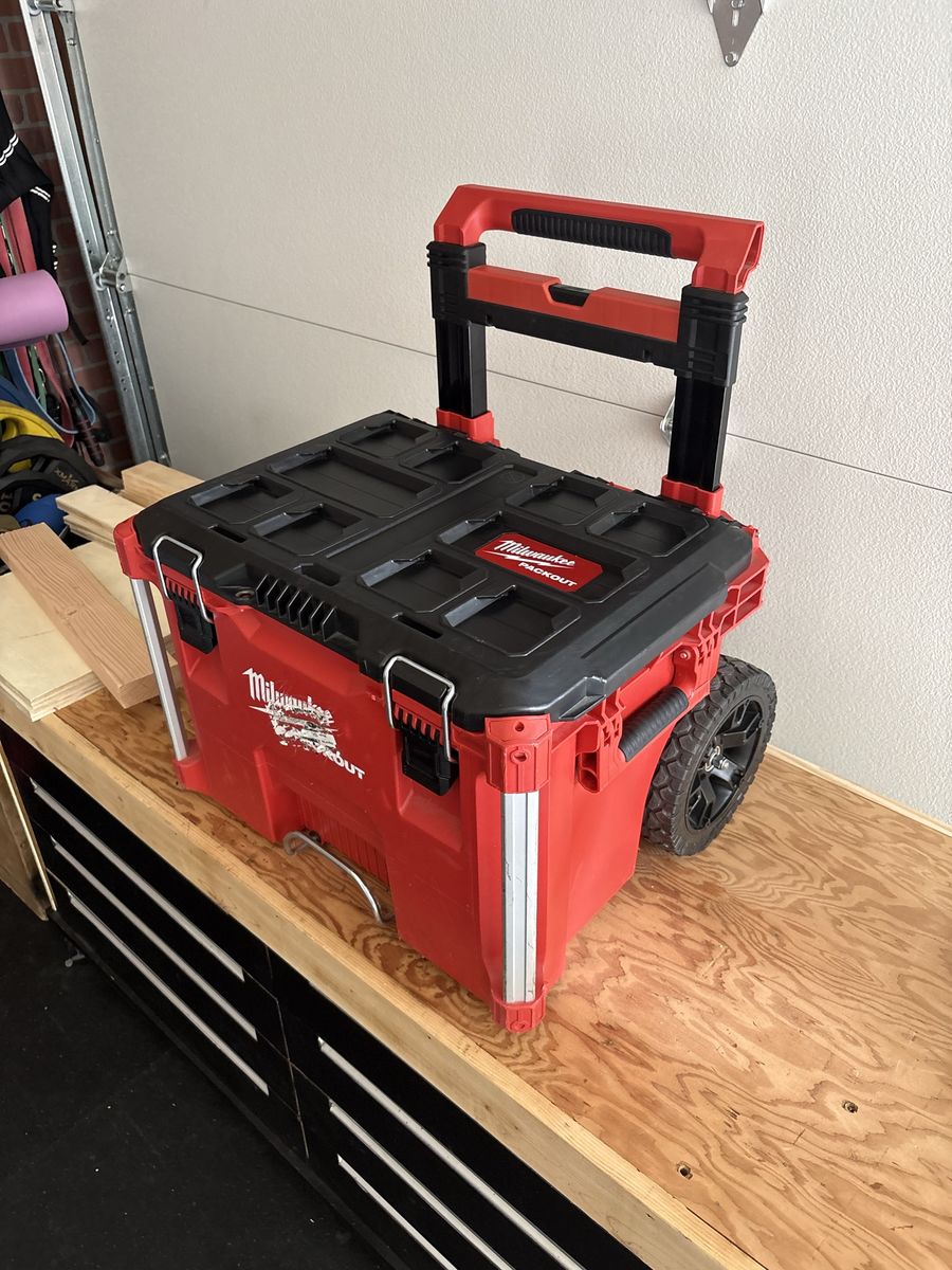 Milwaukee packout toolbox
