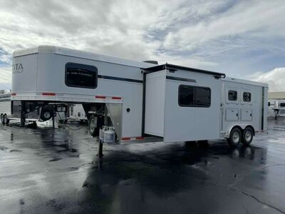 New 2026 Lakota Colt LQ 3 Horse CO8311