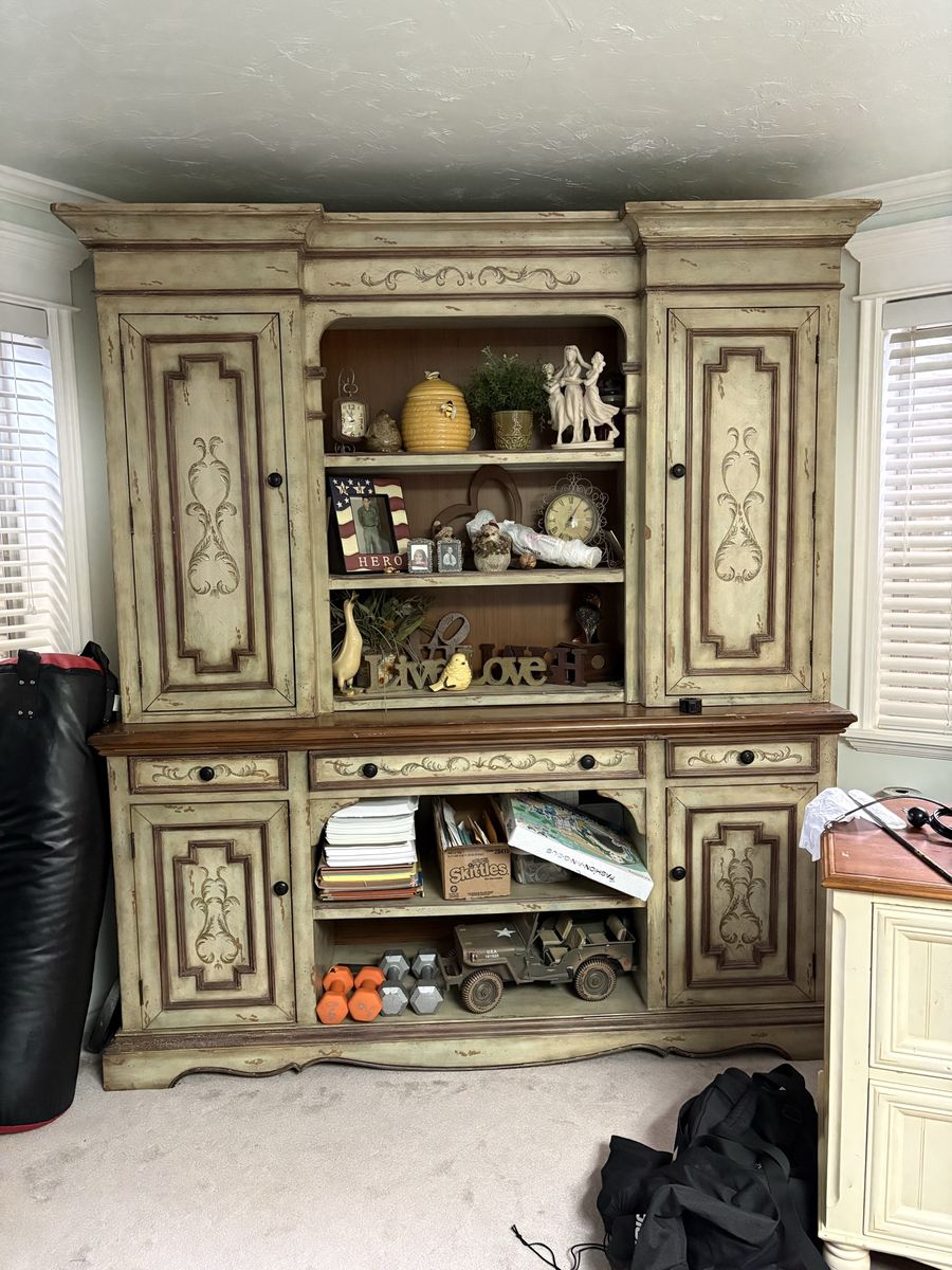 Beautiful hutch