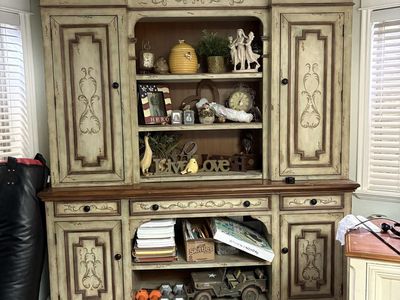 Beautiful hutch