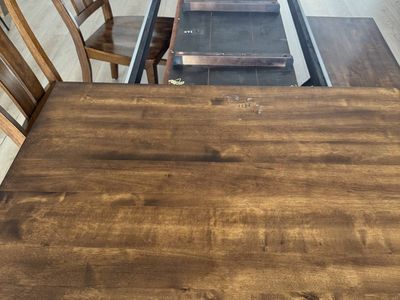 The District Collection Dining set