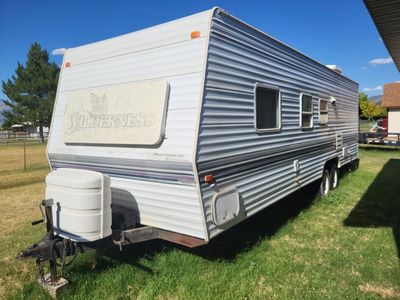 1999 Wilderness travel trailer