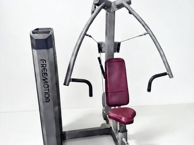 Freemotion Commerical Chest Press Machine