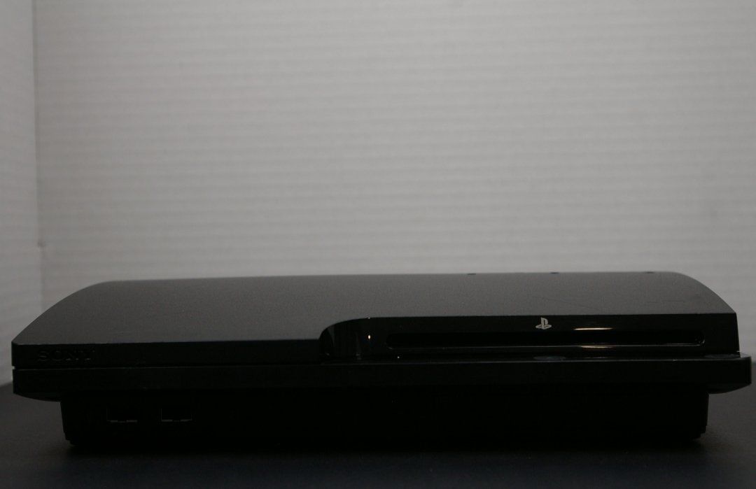 Sony PlayStation 3 Slim CECH-3001A Console Black
