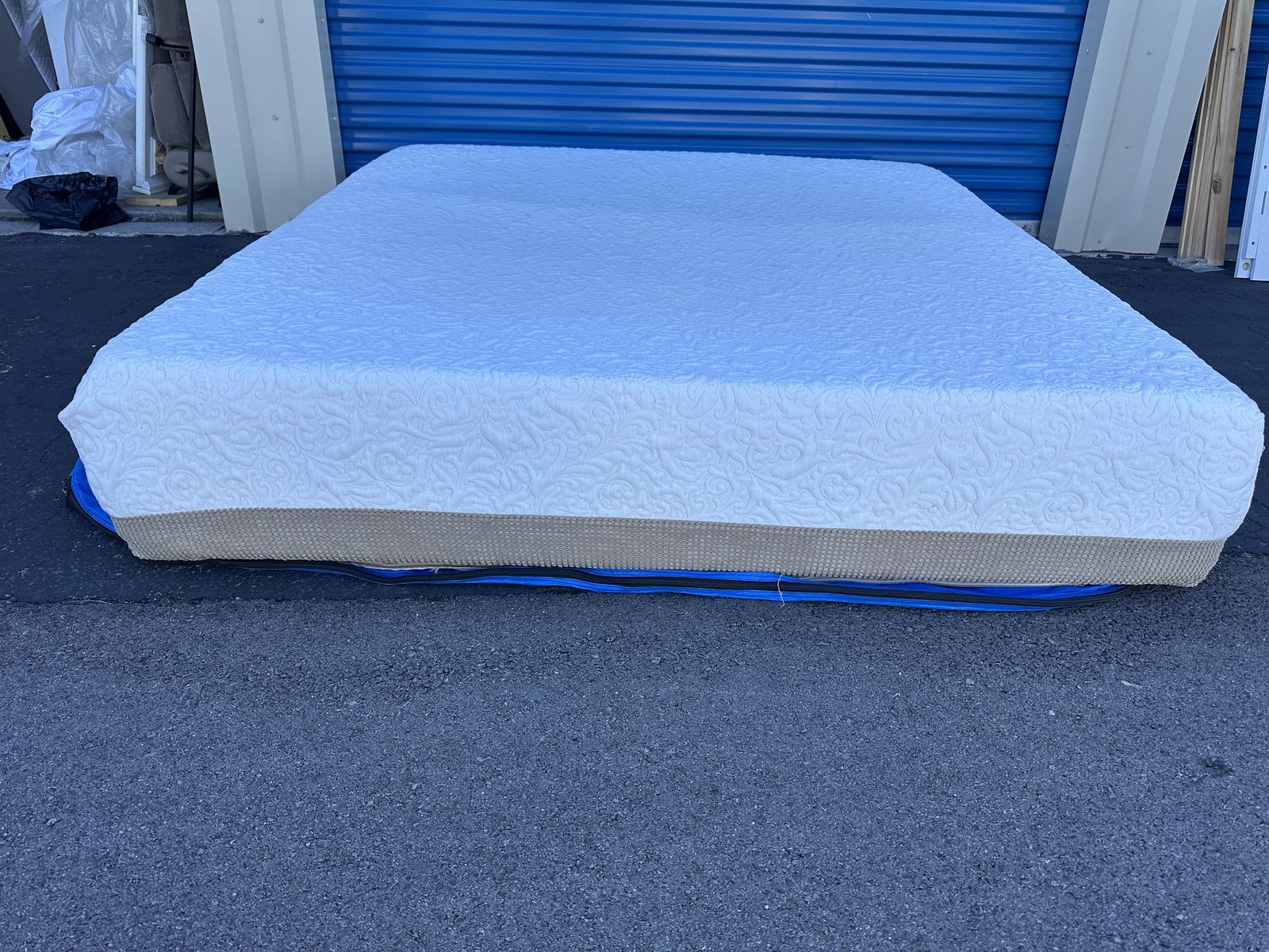 King Mattress Serta iComfort