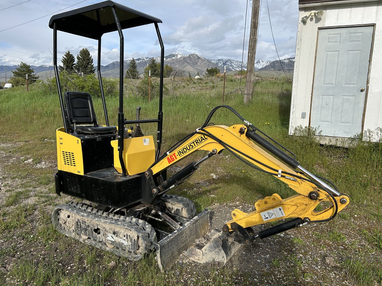 1 Ton Mini Excavator – AGT – Ready to Work
