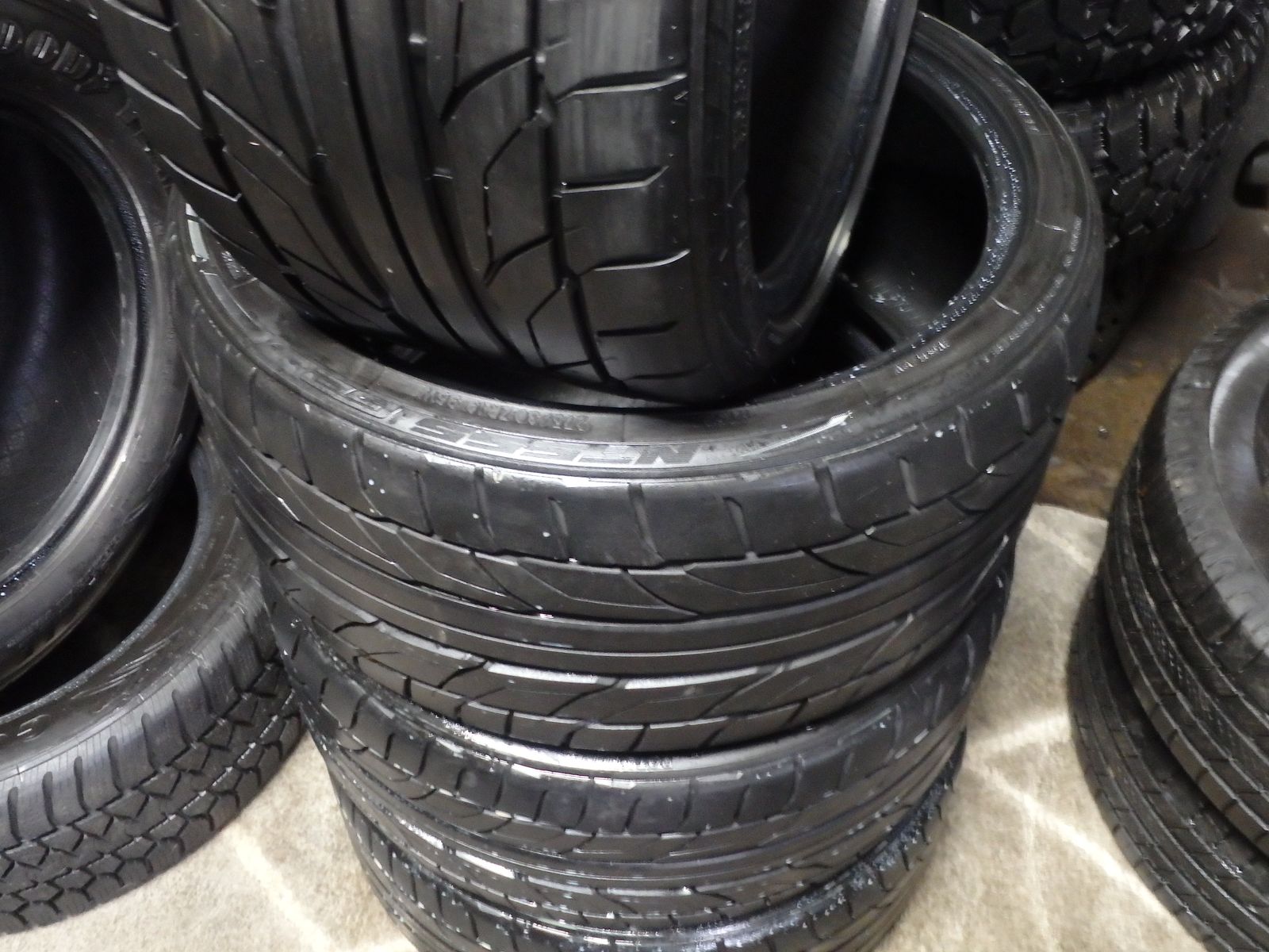 SET OF USED STAGGERED TIRES 275/30R19 & 235/35R19 NITTO NT555 G2